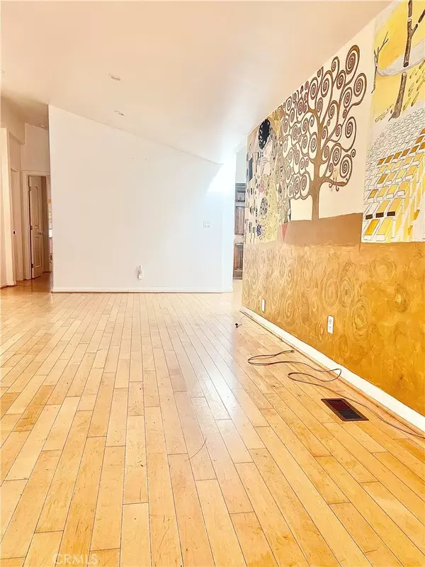 Agoura Hills, CA 91301,5539 Fairview Place