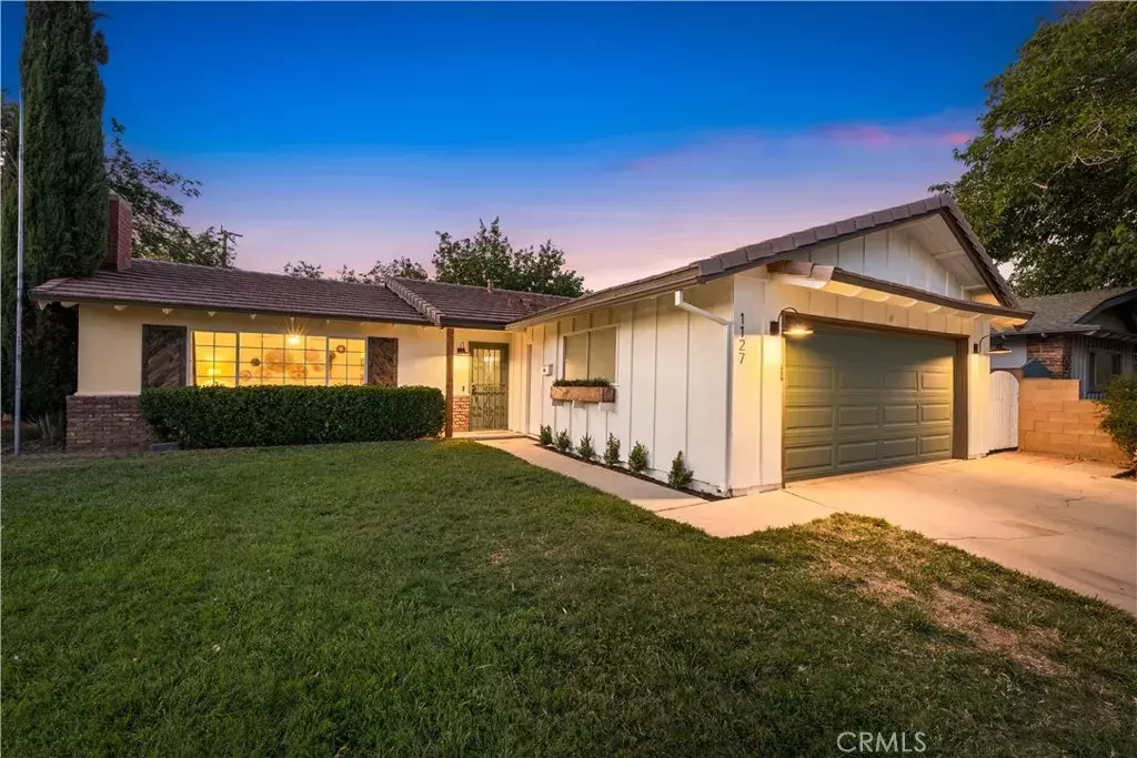 Lancaster, CA 93534,1127 W Avenue J-11