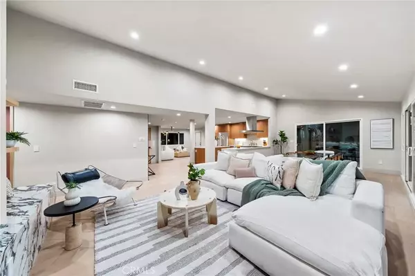 Woodland Hills, CA 91367,24153 Califa Street