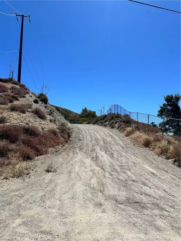 Leona Valley, CA 93551,90 W Avenue N-8