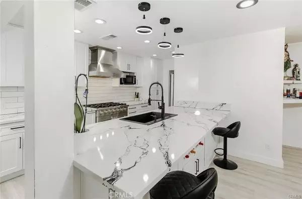 Lancaster, CA 93534,1222 W Kettering Street