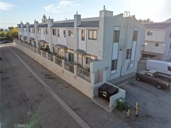 Sylmar, CA 91342,14291 Foothill Boulevard #11