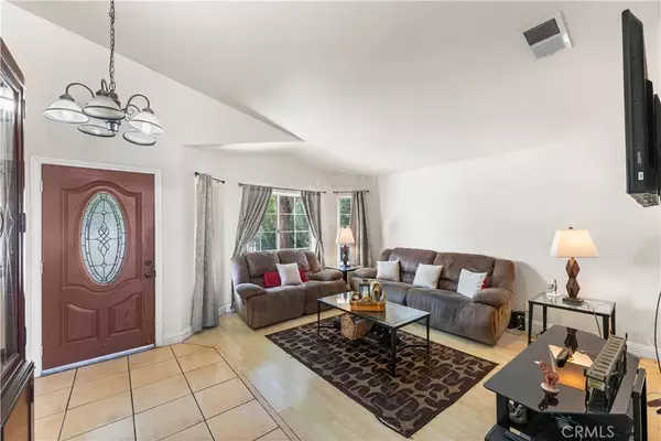 Palmdale, CA 93552,4331 Avoca Avenue