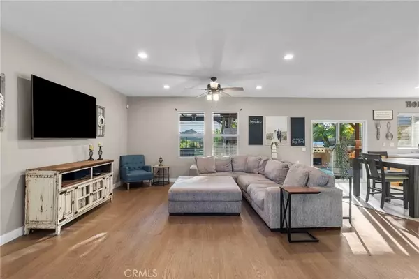 Castaic, CA 91384,28328 Alton Way