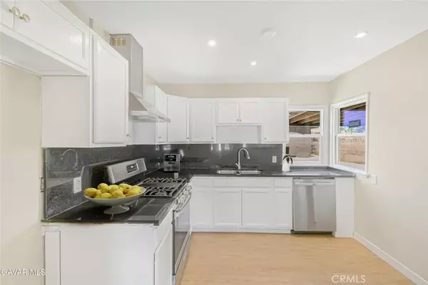 Palmdale, CA 93550,203 E Avenue P4