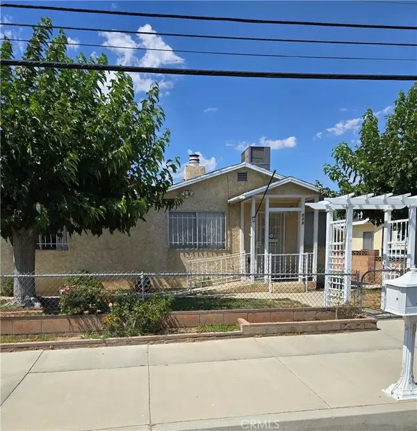 Lancaster, CA 93535,711 E Avenue K4