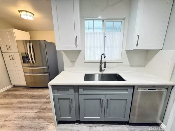 Van Nuys, CA 91406,7027 Shoshone Avenue