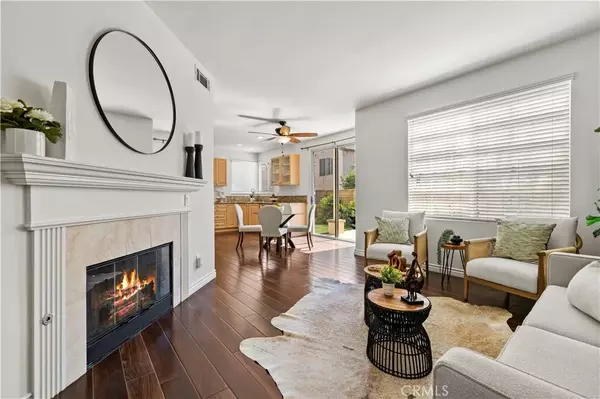 Valencia, CA 91354,27139 Saddlepeak Trail