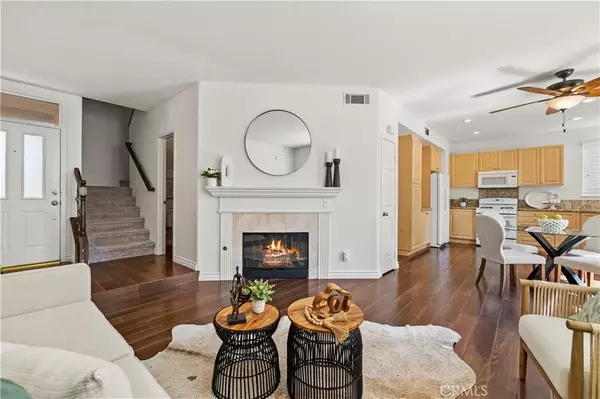 Valencia, CA 91354,27139 Saddlepeak Trail