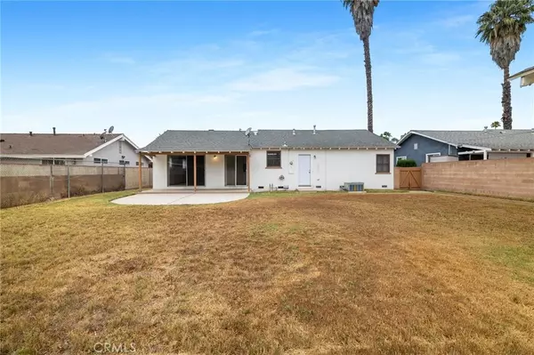 Canoga Park, CA 91304,7646 De Soto Avenue