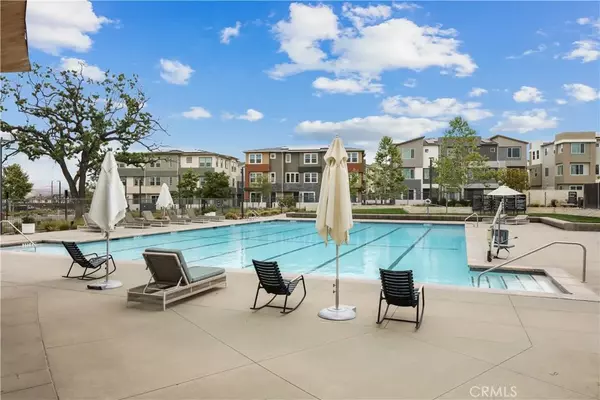 26973 Prospector Road #302, Valencia, CA 91381