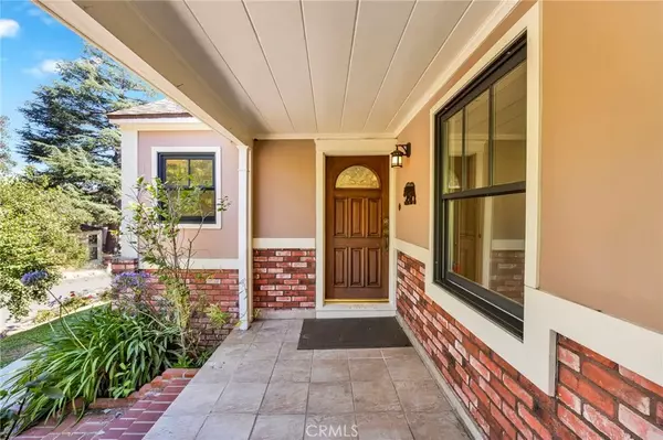 La Canada Flintridge, CA 91011,4547 Lasheart Drive