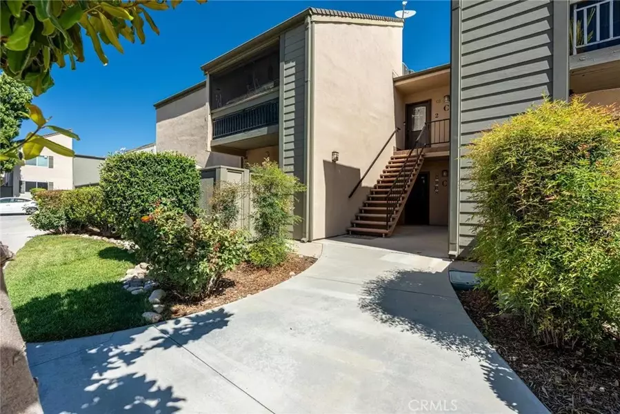 25718 Hogan Drive #C2, Valencia, CA 91355