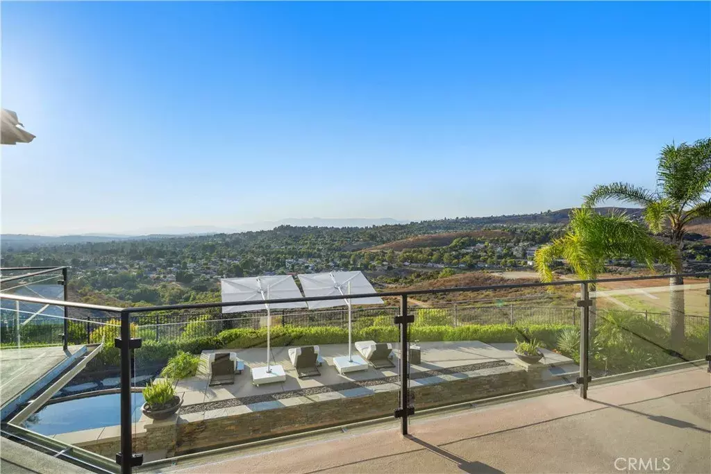 Westlake Village, CA 91362,2483 Santa Bella Place