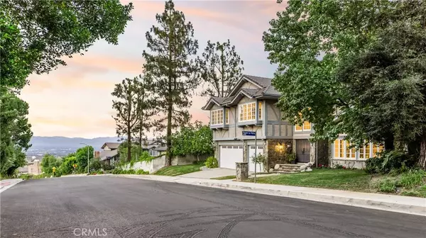 Woodland Hills, CA 91367,6032 County Oak Road