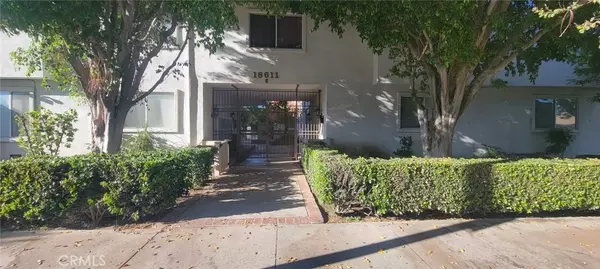 18611 Collins Street #E33, Tarzana, CA 91356