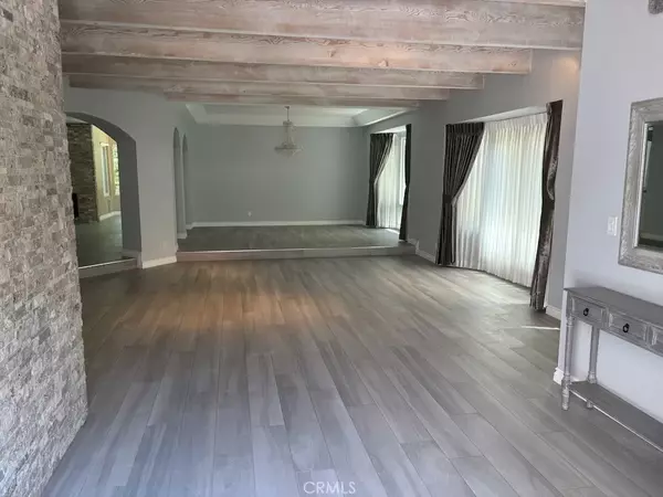Agoura Hills, CA 91301,30057 Torrepines Place