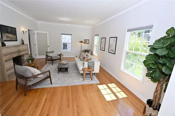Hollywood Hills East, CA 90068,2740 N Beachwood Drive