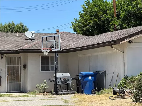 Northridge, CA 91324,18711 Knapp Street