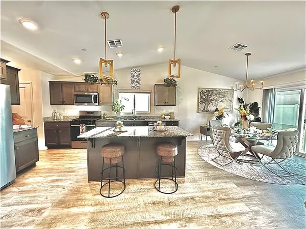 San Jacinto, CA 92583,873 Canopy Lane