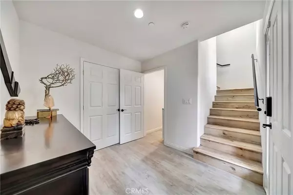 San Fernando, CA 91340,1101 N Maclay Avenue #11