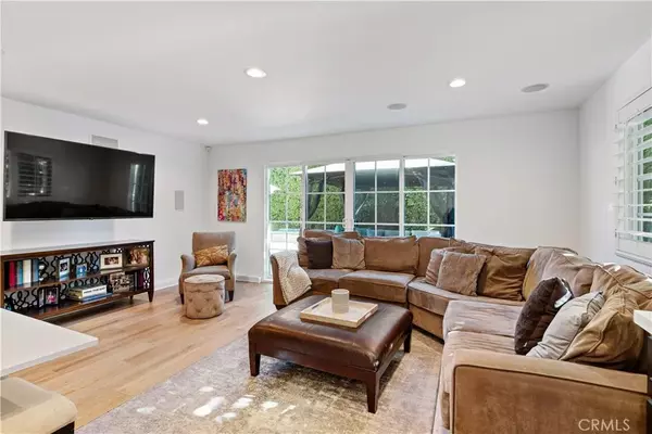 Encino, CA 91316,5920 Jellico Avenue