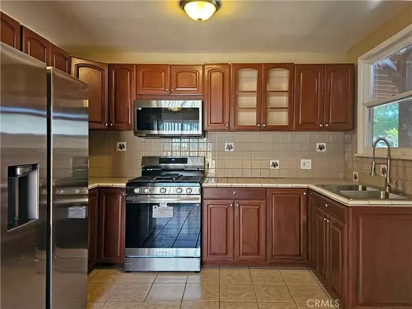 Winnetka, CA 91306,19869 Roscoe Boulevard