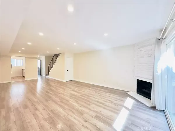 525 E Verdugo Avenue #D, Burbank, CA 91501