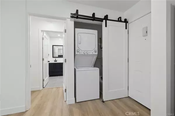 Encino, CA 91316,17000 Burbank Boulevard #313