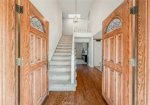 Calabasas, CA 91301,27014 Helmond Drive