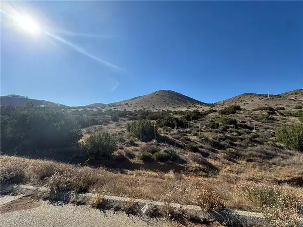 Agua Dulce, CA 91350,0 Vic Valleysage Rd Tuthil