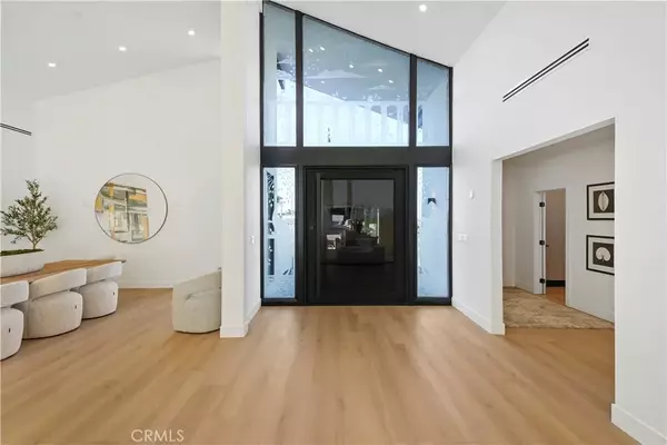 Encino, CA 91316,4230 Alonzo Avenue