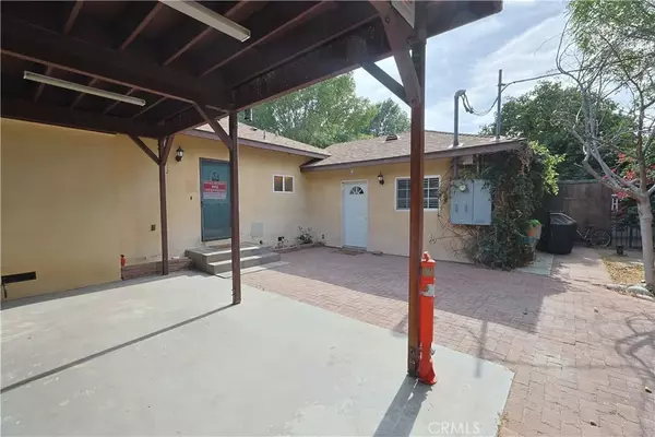 Northridge, CA 91324,19222 Roscoe Boulevard
