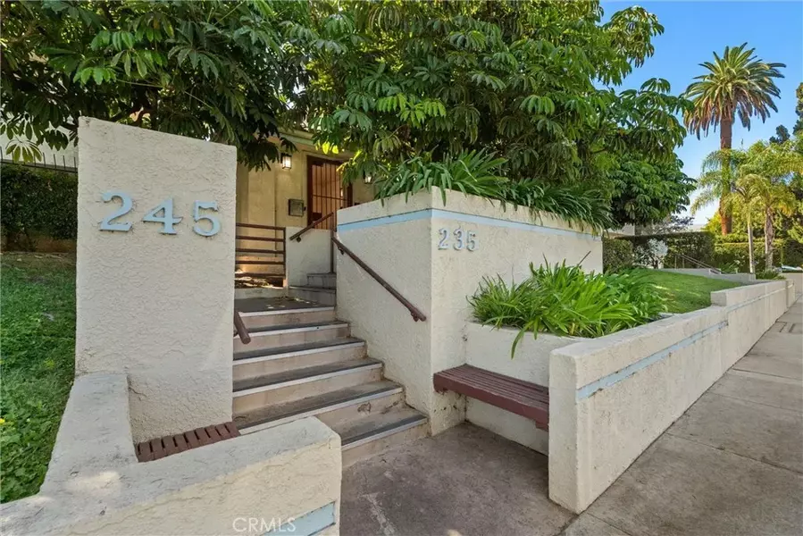 245 S Holliston Ave. South #109, Pasadena, CA 91106