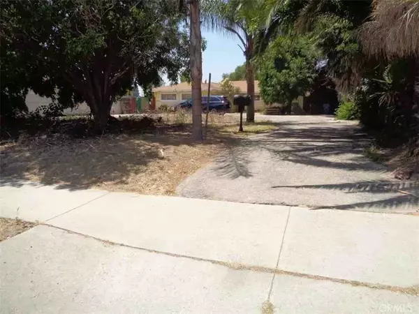 8801 Hayvenhurst Avenue, North Hills, CA 91343