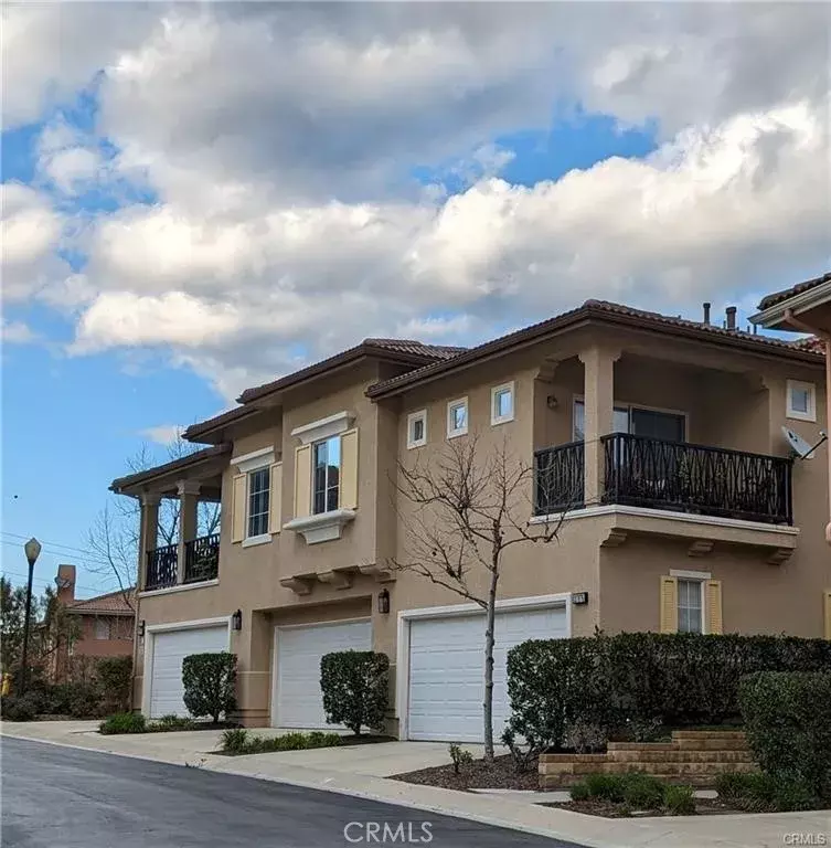 Valencia, CA 91354,27976 Trillium Lane