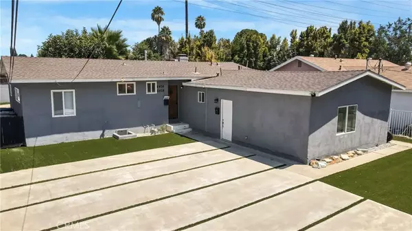 Northridge, CA 91324,8438 Wystone Avenue