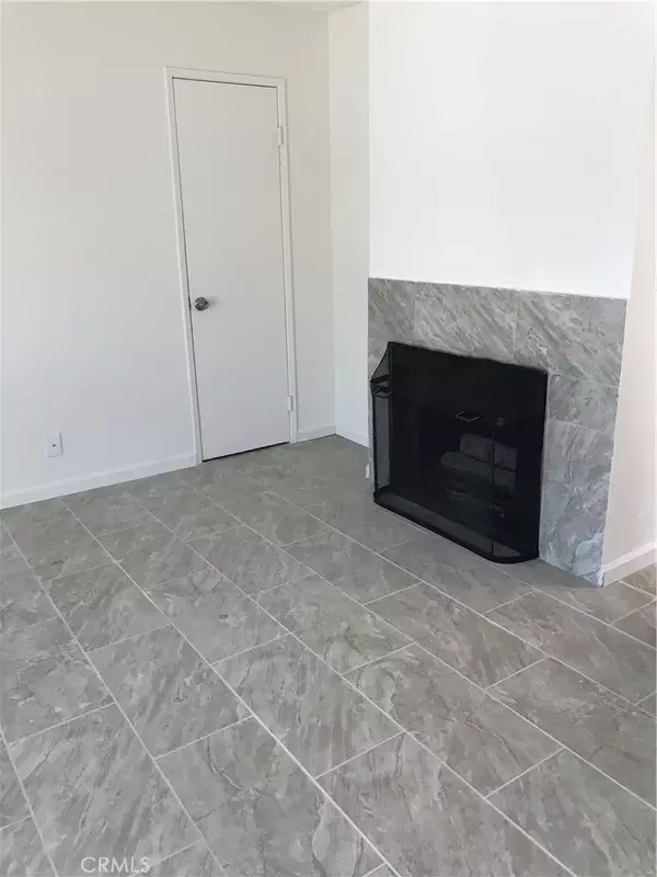 Palmdale, CA 93550,454 E Avenue Q3 #5