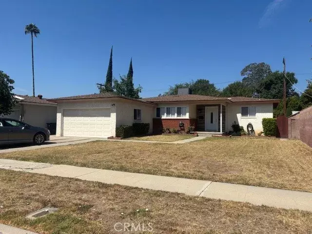 10045 Gaviota Avenue, North Hills, CA 91343
