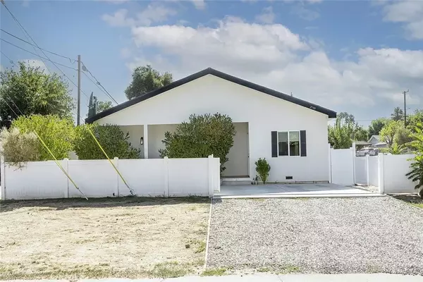 Newhall, CA 91321,25101 Vermont Drive