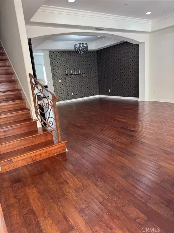 Sherman Oaks, CA 91411,14535 Margate Street #12