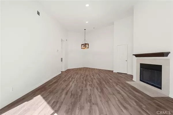 Oak Park, CA 91377,631 Oak Run Trail #TL307