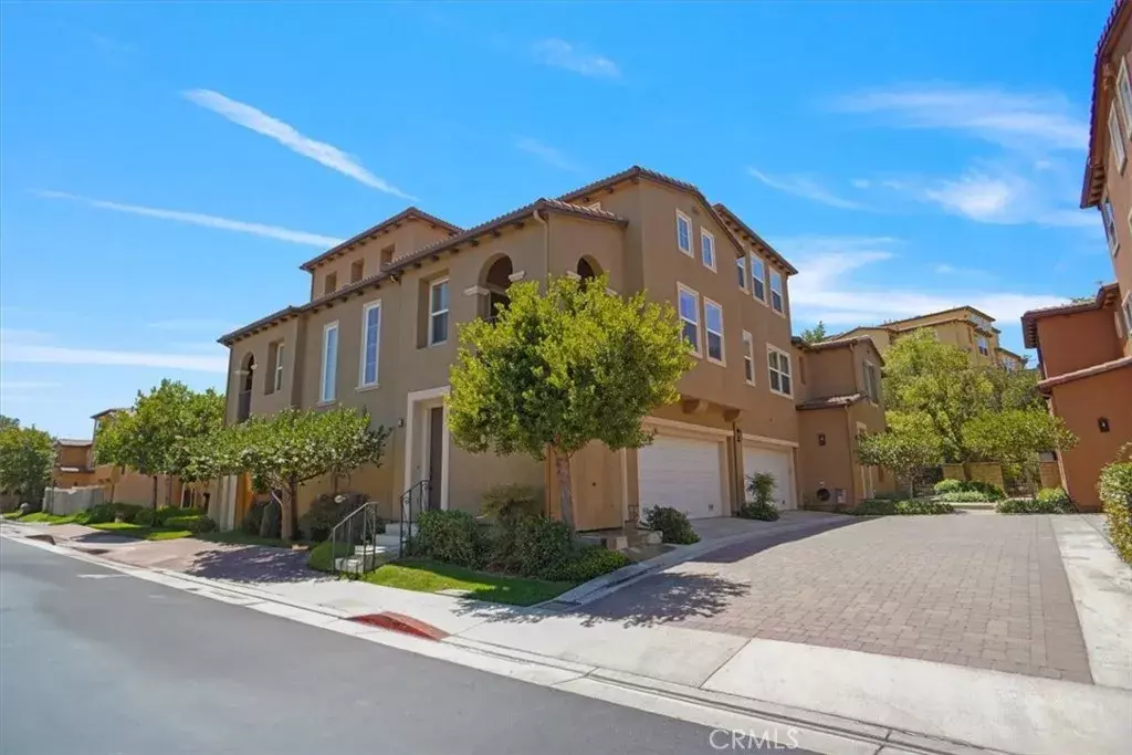 Valencia, CA 91381,27035 Fairway Lane #66
