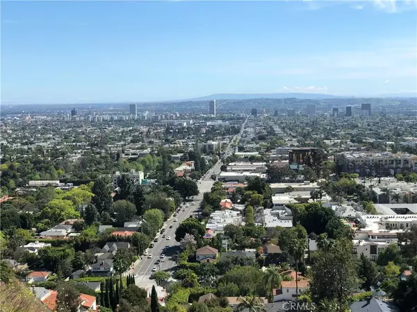 Los Angeles, CA 90046,7828 W Granito