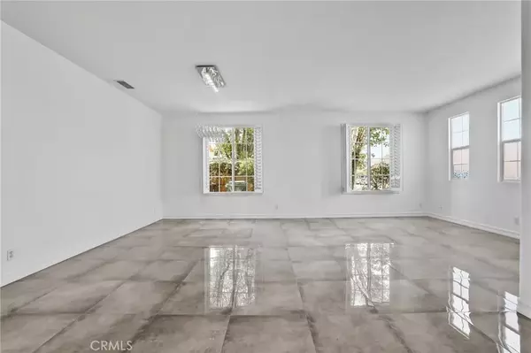 Huntington Beach, CA 92649,5142 Pearce Drive