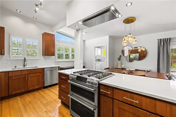 Encino, CA 91316,5628 Wish Avenue