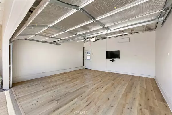 North Hills, CA 91343,15936 Osborne Street