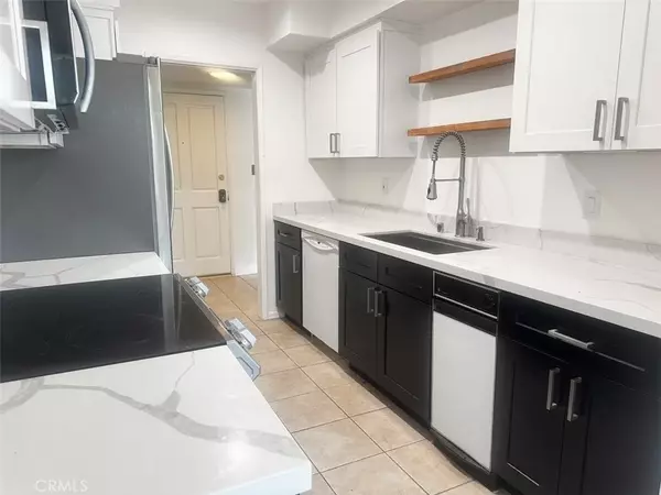 Sherman Oaks, CA 91423,4487 Colbath Avenue #101