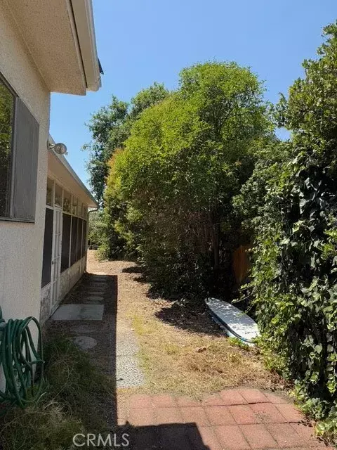 Woodland Hills, CA 91367,5539 Royer Avenue