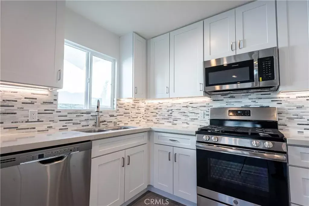 Agoura Hills, CA 91301,28766 Pisces Street #Unit B